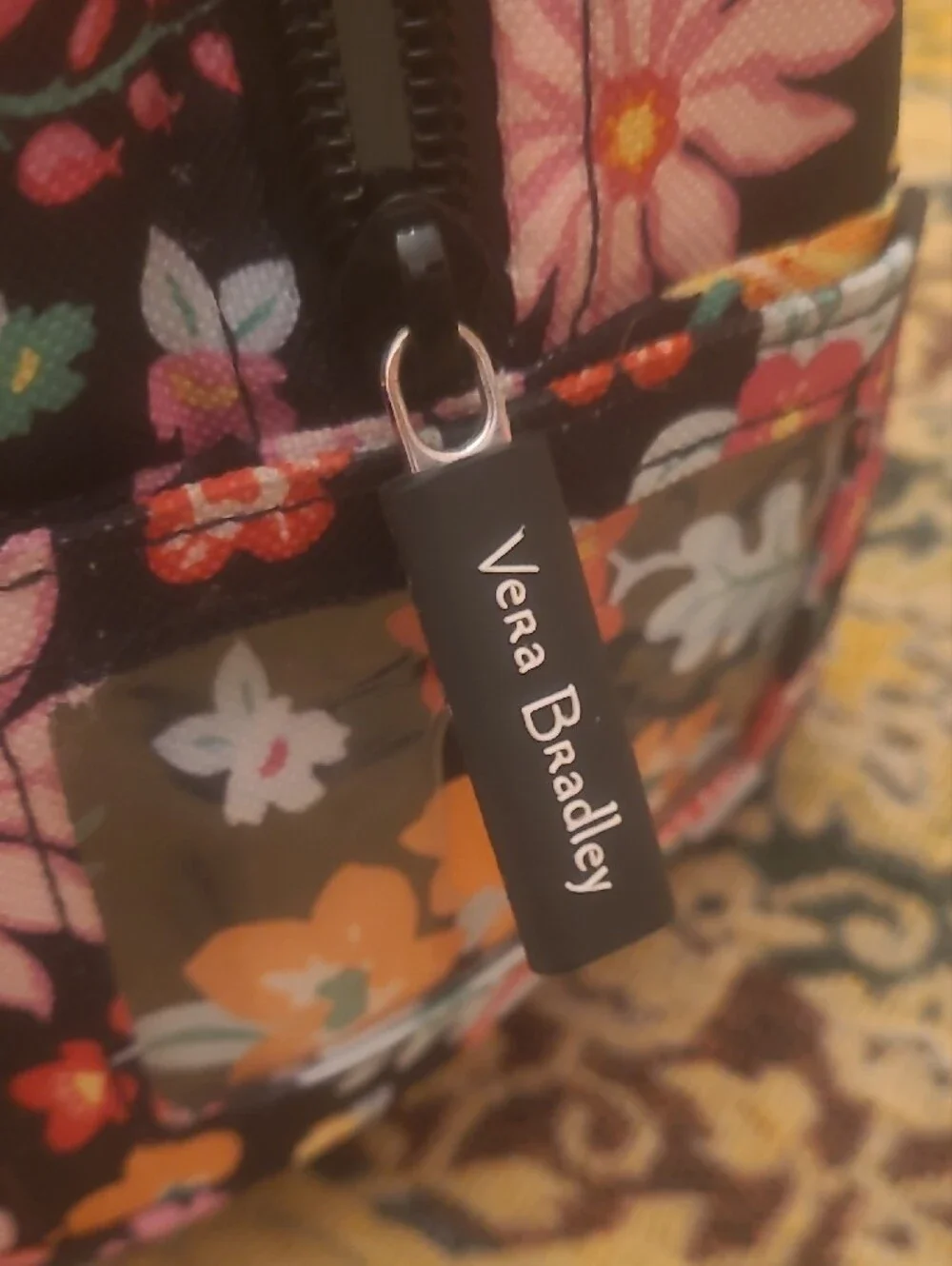 Vera Bradley compact vera